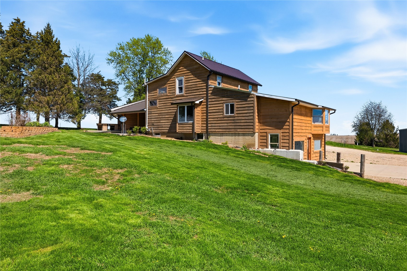 1252 240th Street Tipton IA 52772