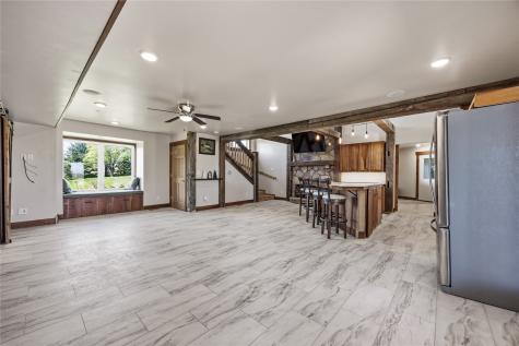 1252 240th Street Tipton IA 52772