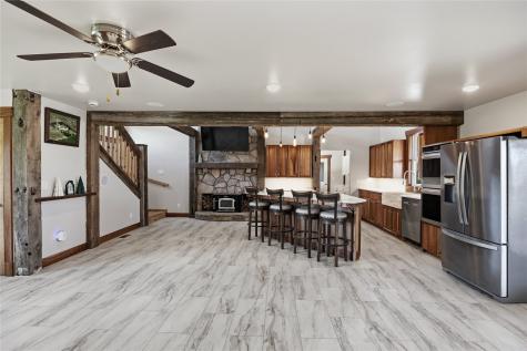 1252 240th Street Tipton IA 52772