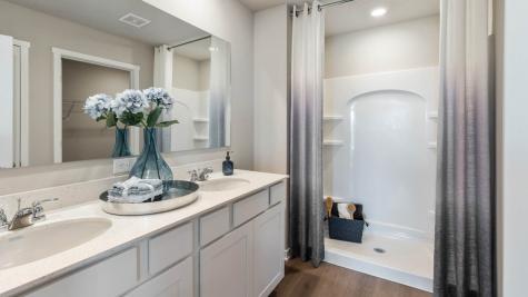 2770 Cecelia Drive Hiawatha IA 52233