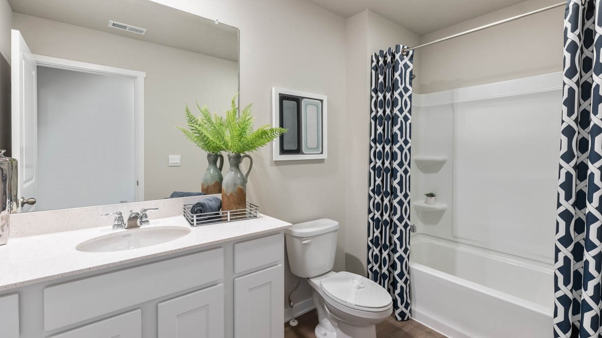 2770 Cecelia Drive Hiawatha IA 52233