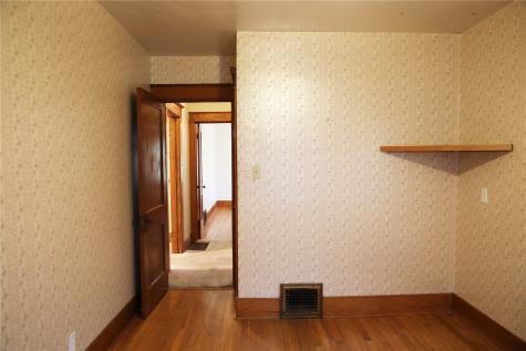 832 Daniels Street NE Cedar Rapids IA 52402