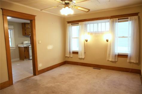 832 Daniels Street NE Cedar Rapids IA 52402