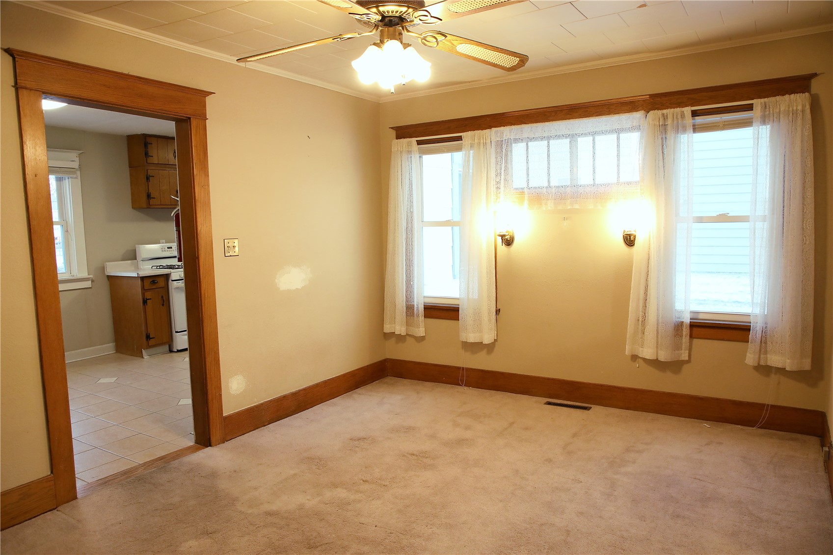 832 Daniels Street NE Cedar Rapids IA 52402