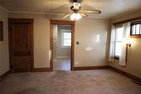 832 Daniels Street NE Cedar Rapids IA 52402