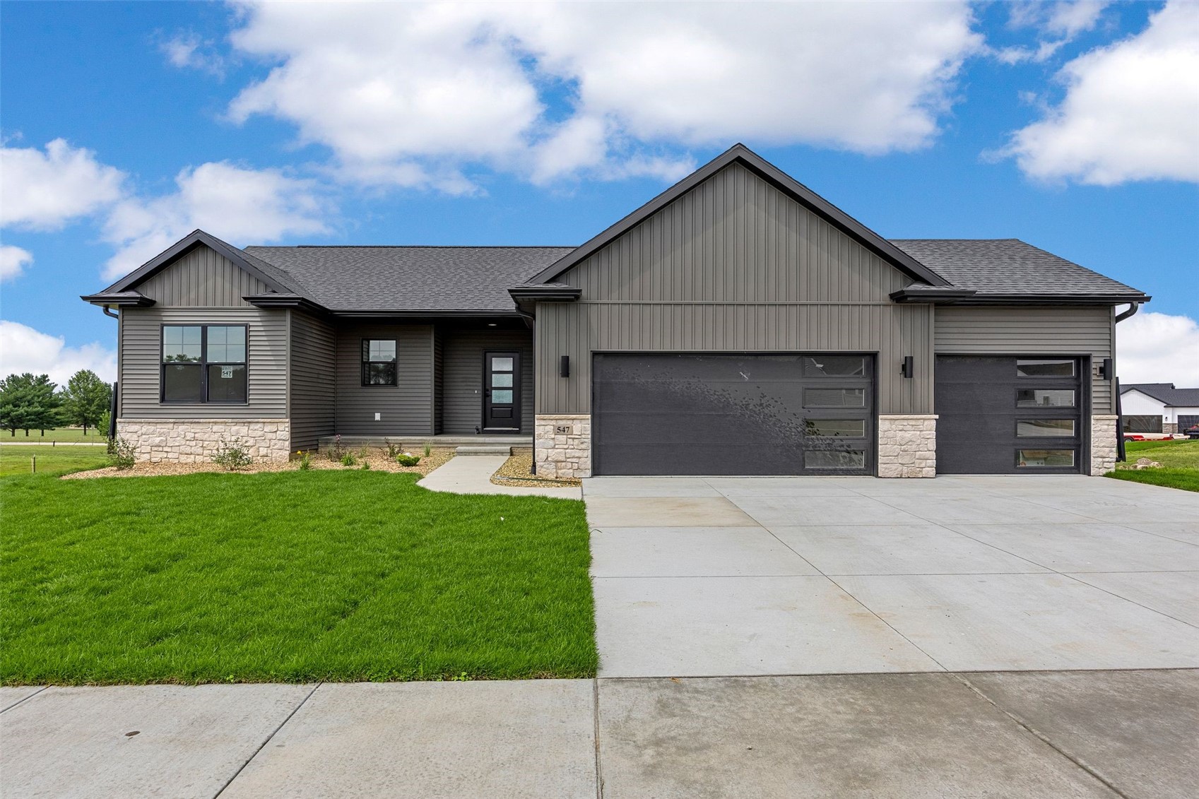 547 Davis Drive NE Mt Vernon IA 52314