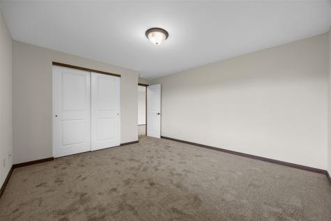 547 Davis Drive NE Mt Vernon IA 52314