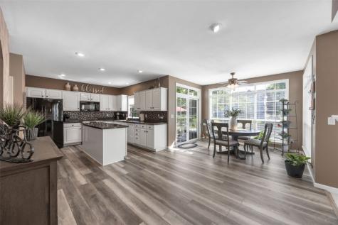 2055 Newcastle Road Marion IA 52302