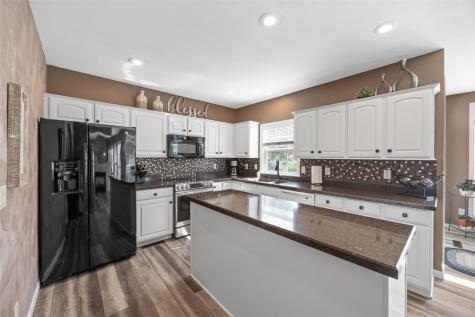 2055 Newcastle Road Marion IA 52302