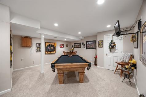 2055 Newcastle Road Marion IA 52302