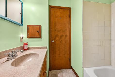 125 Leroy Street SW Cedar Rapids IA 52404