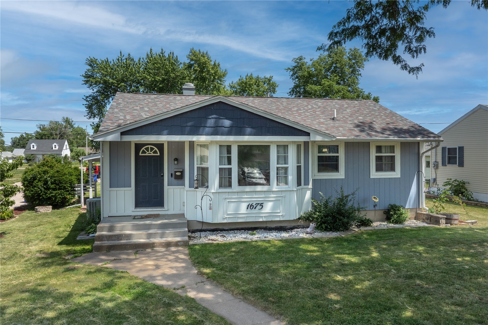 1675 9th Street NW Cedar Rapids IA 52405