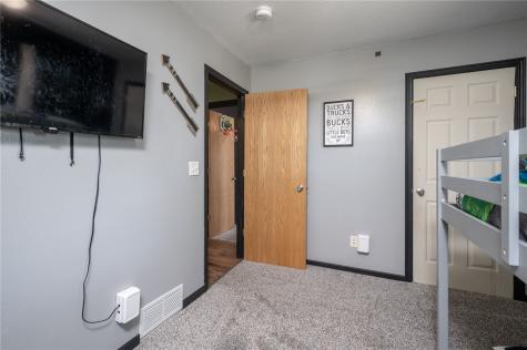 1675 9th Street NW Cedar Rapids IA 52405