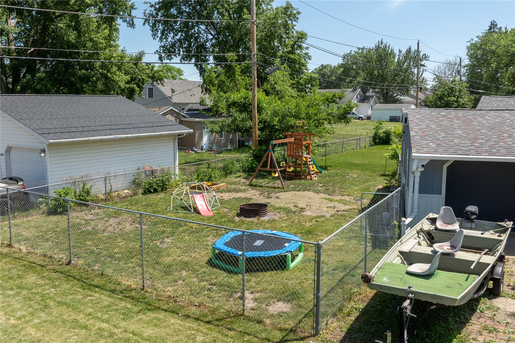 1675 9th Street NW Cedar Rapids IA 52405