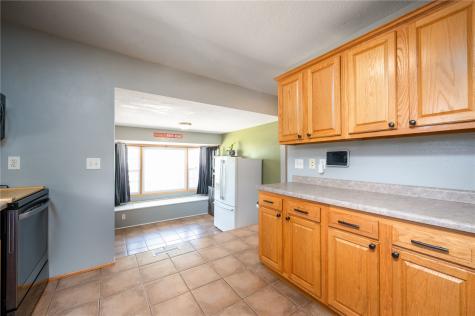1675 9th Street NW Cedar Rapids IA 52405