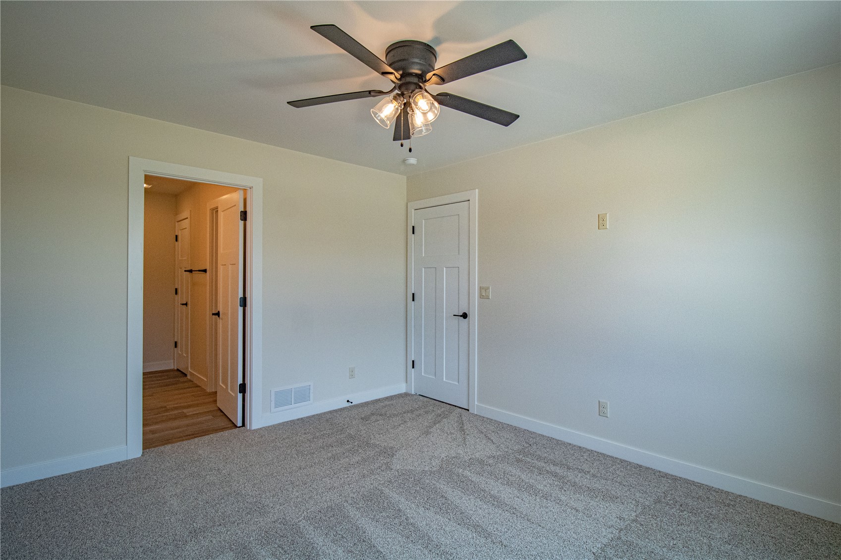 698 Wild Pine Court Springville IA 52336