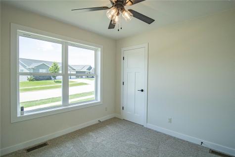 698 Wild Pine Court Springville IA 52336