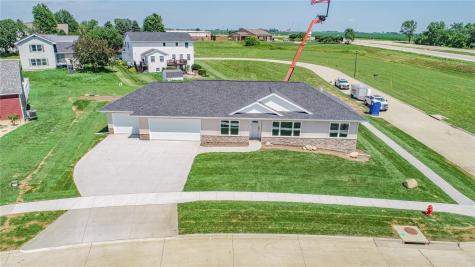 698 Wild Pine Court Springville IA 52336