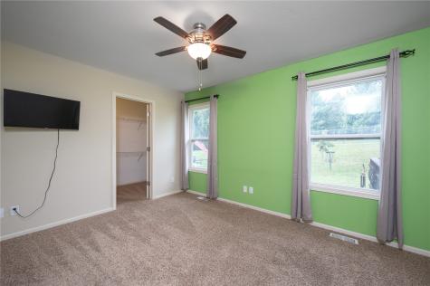 2520 Shaman Avenue SW Cedar Rapids IA 52404