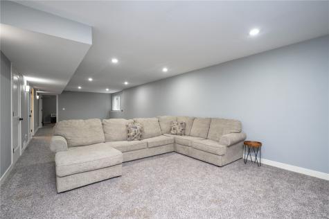 2520 Shaman Avenue SW Cedar Rapids IA 52404