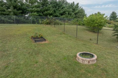 2520 Shaman Avenue SW Cedar Rapids IA 52404