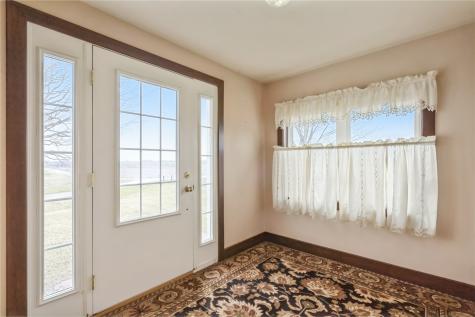 4145 Grubbs Creek Road Center Point IA 52213
