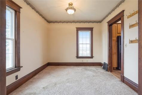 4145 Grubbs Creek Road Center Point IA 52213
