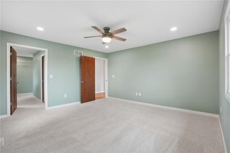 1506 Horn Road Mt Vernon IA 52314