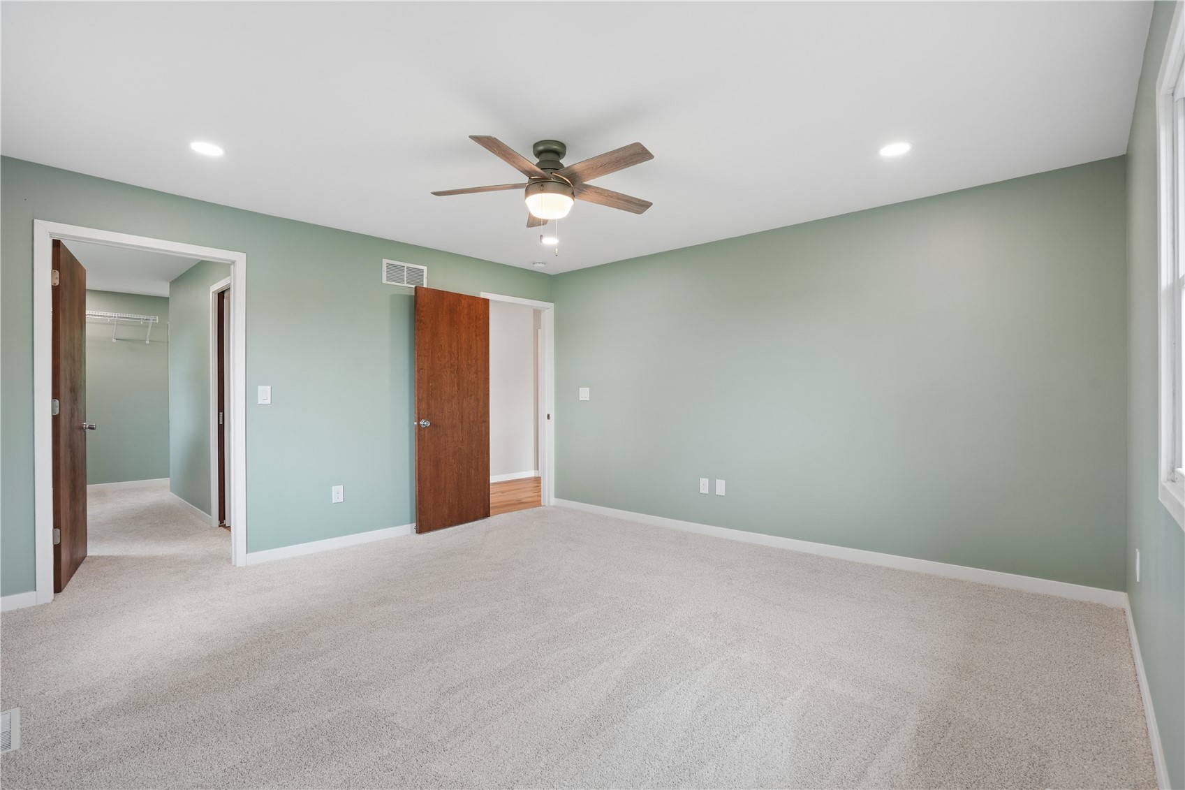 1506 Horn Road Mt Vernon IA 52314