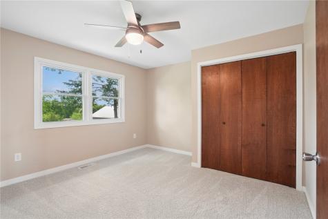 1506 Horn Road Mt Vernon IA 52314