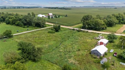 1506 Horn Road Mt Vernon IA 52314