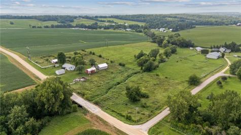 1506 Horn Road Mt Vernon IA 52314