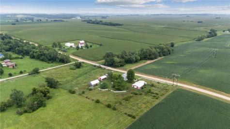 1506 Horn Road Mt Vernon IA 52314