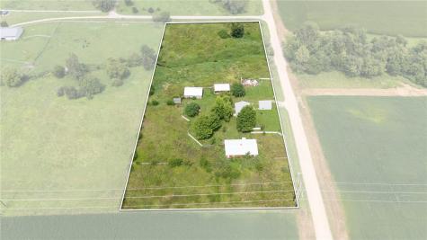 1506 Horn Road Mt Vernon IA 52314