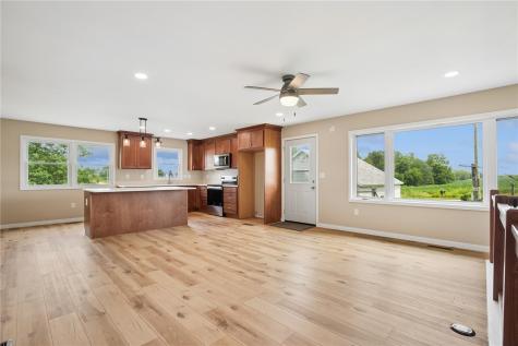 1506 Horn Road Mt Vernon IA 52314