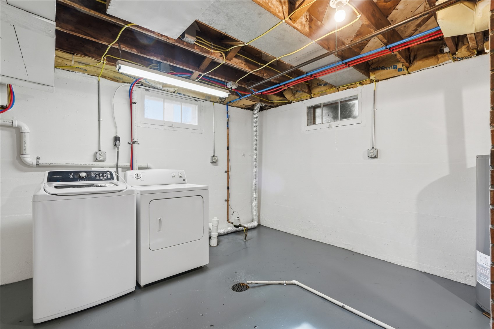 305 E Cedar Street Anamosa IA 52205
