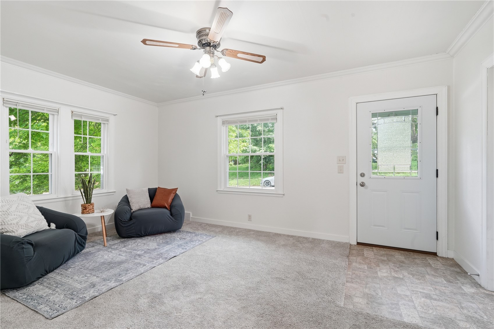305 E Cedar Street Anamosa IA 52205