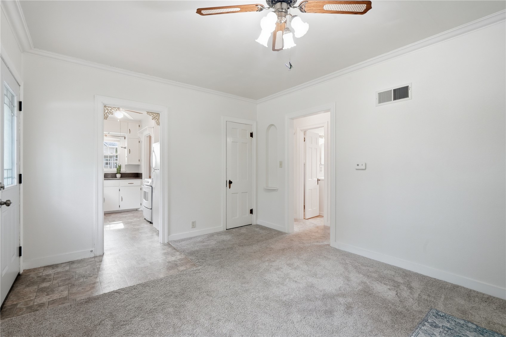 305 E Cedar Street Anamosa IA 52205