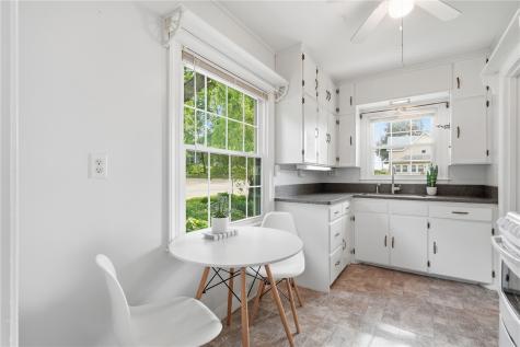 305 E Cedar Street Anamosa IA 52205