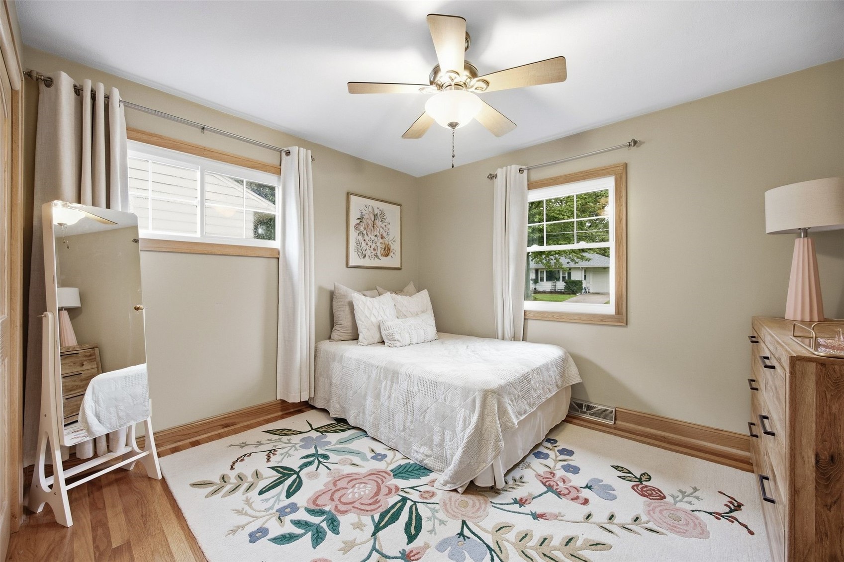 634 Grant Wood Drive SE Cedar Rapids IA 52403