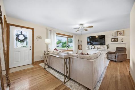 634 Grant Wood Drive SE Cedar Rapids IA 52403