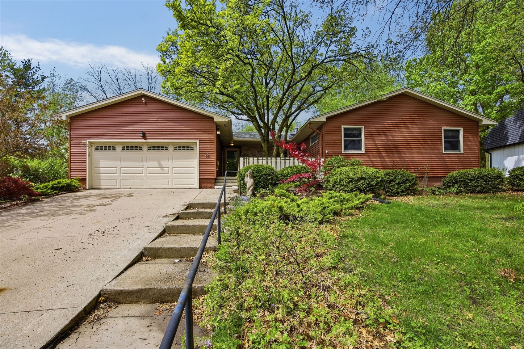 36 Arbury Drive Iowa City IA 52246