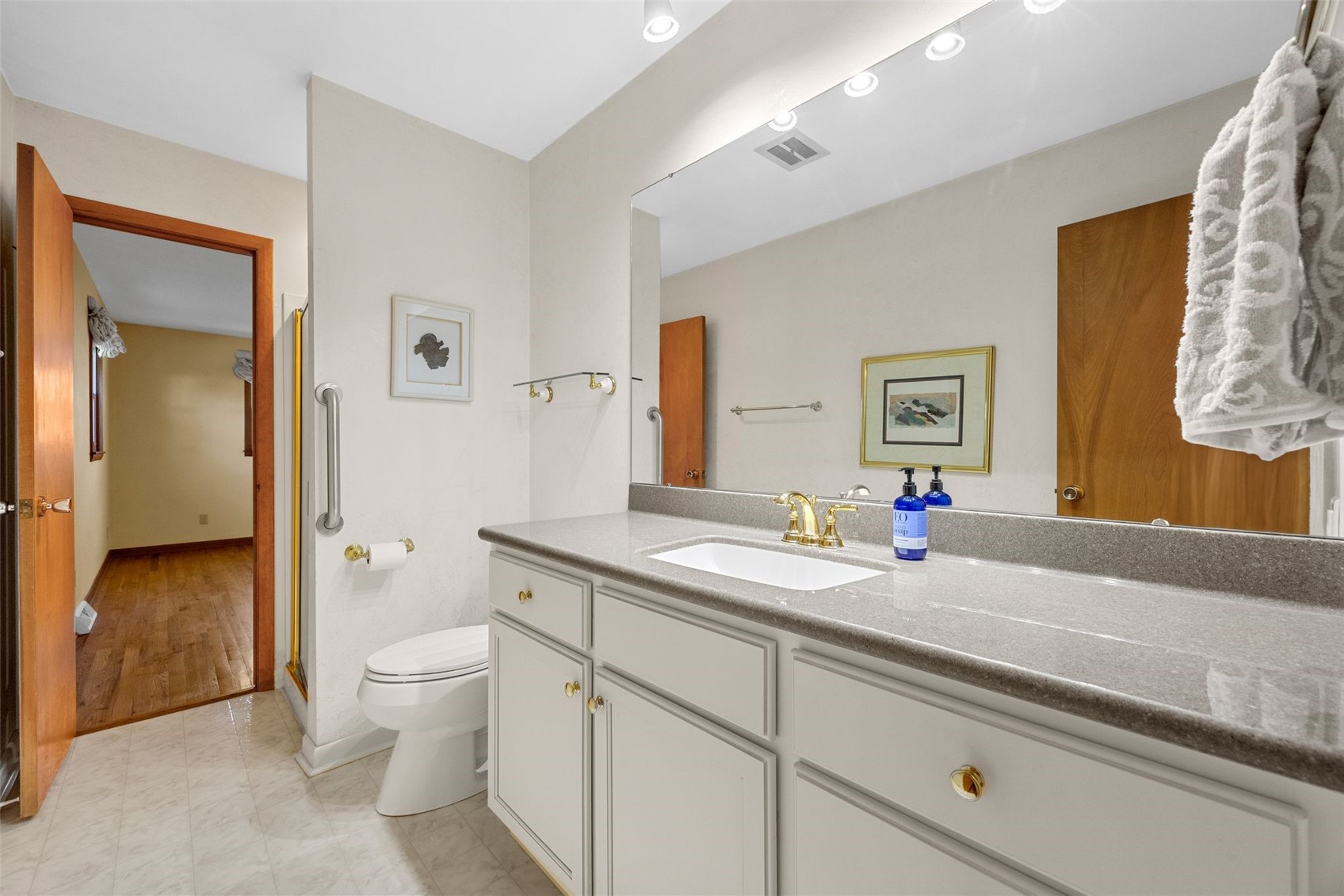 1355 Mcgowan Boulevard Marion IA 52302