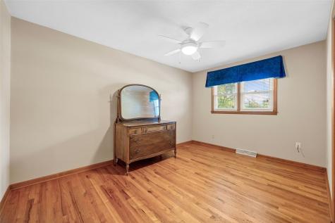 1355 Mcgowan Boulevard Marion IA 52302