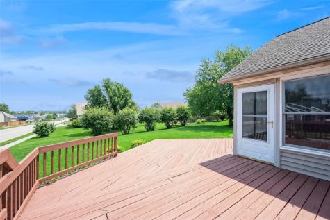 1985 39TH Street Marion IA 52302