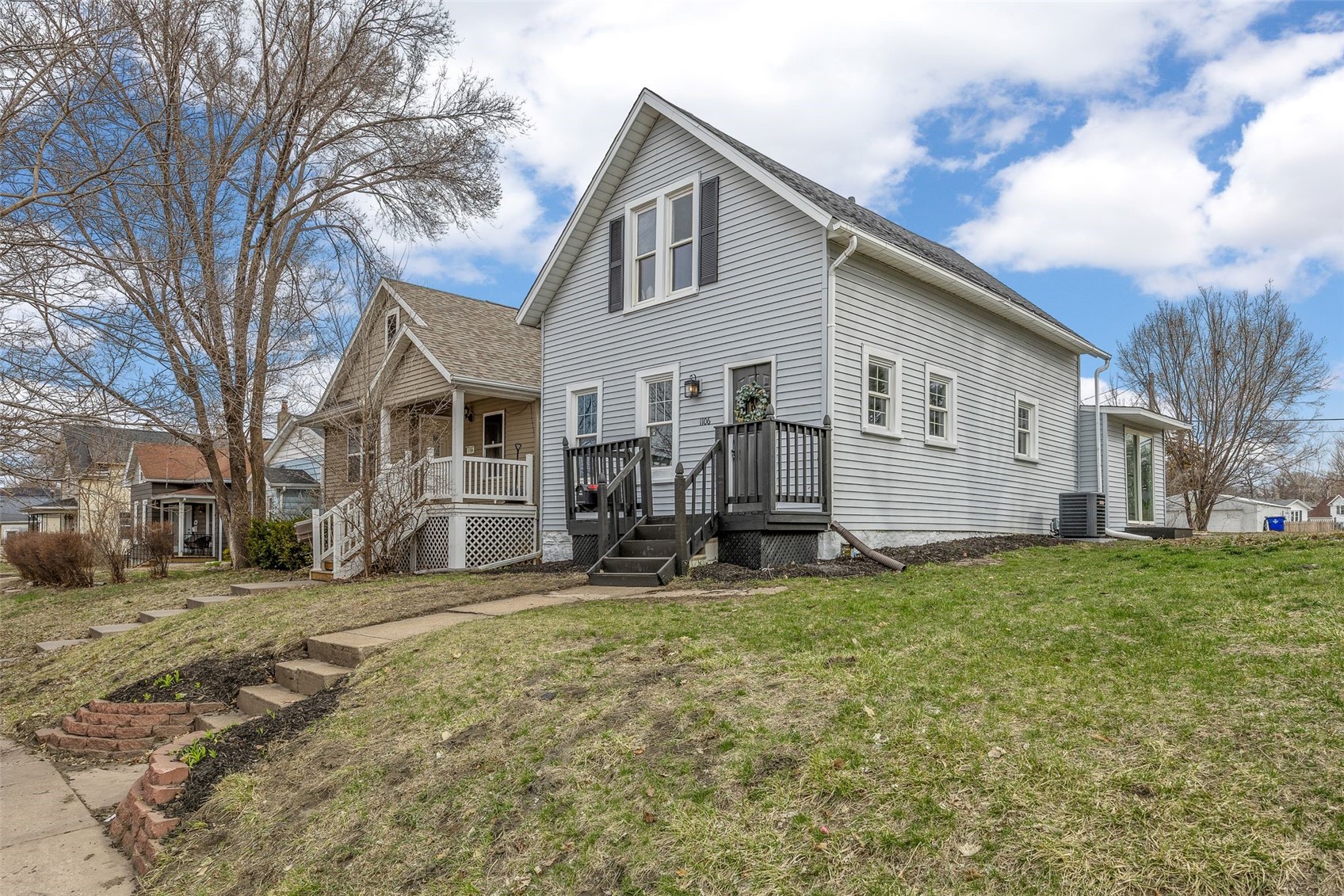 1106 9th Street SE Cedar Rapids IA 52401