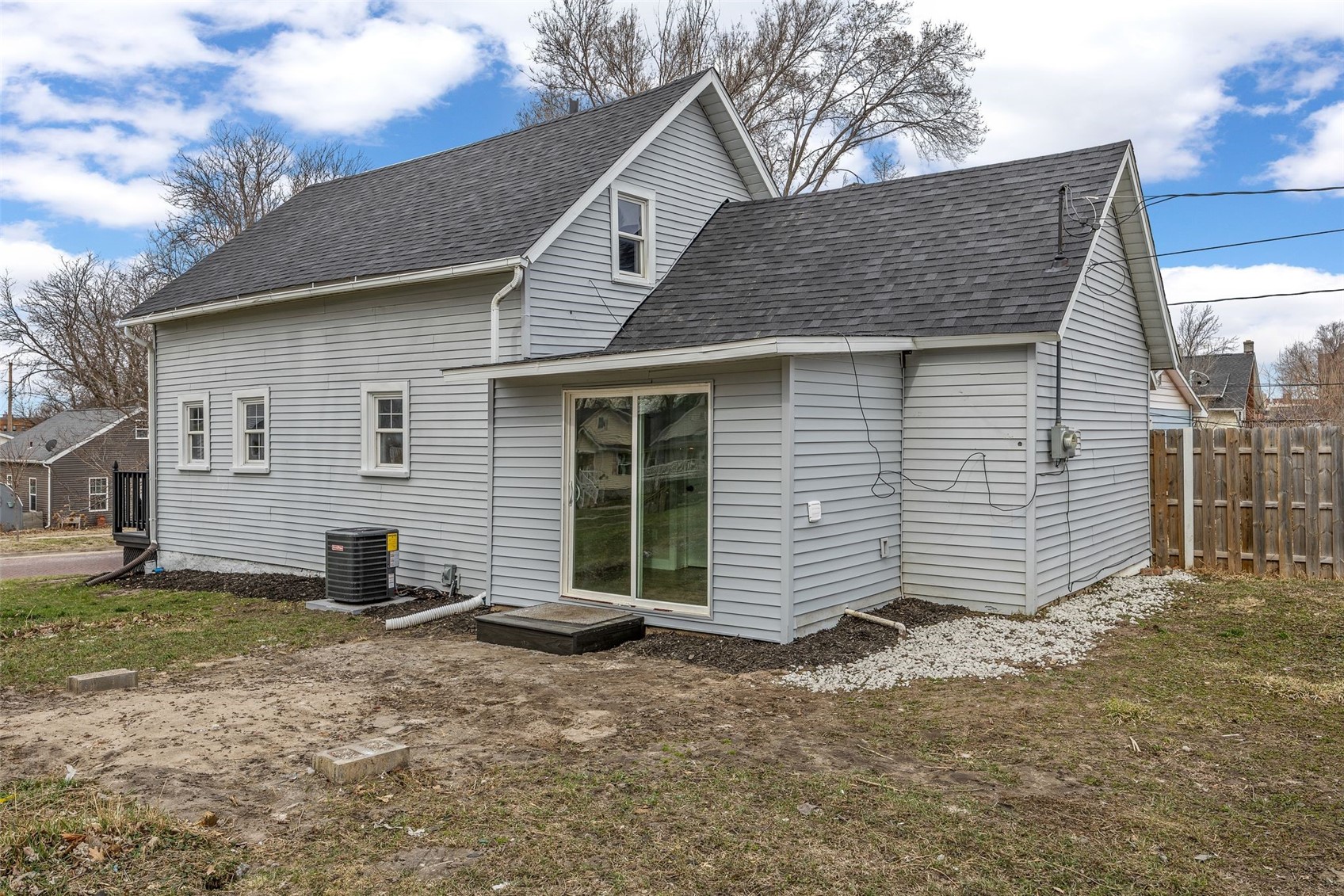 1106 9th Street SE Cedar Rapids IA 52401