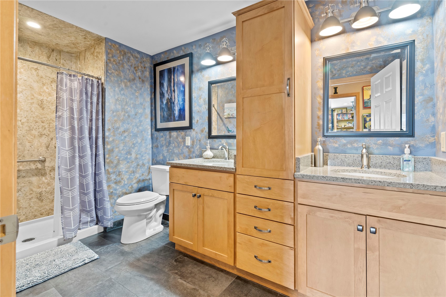 545 Brougham Road Robins IA 52328