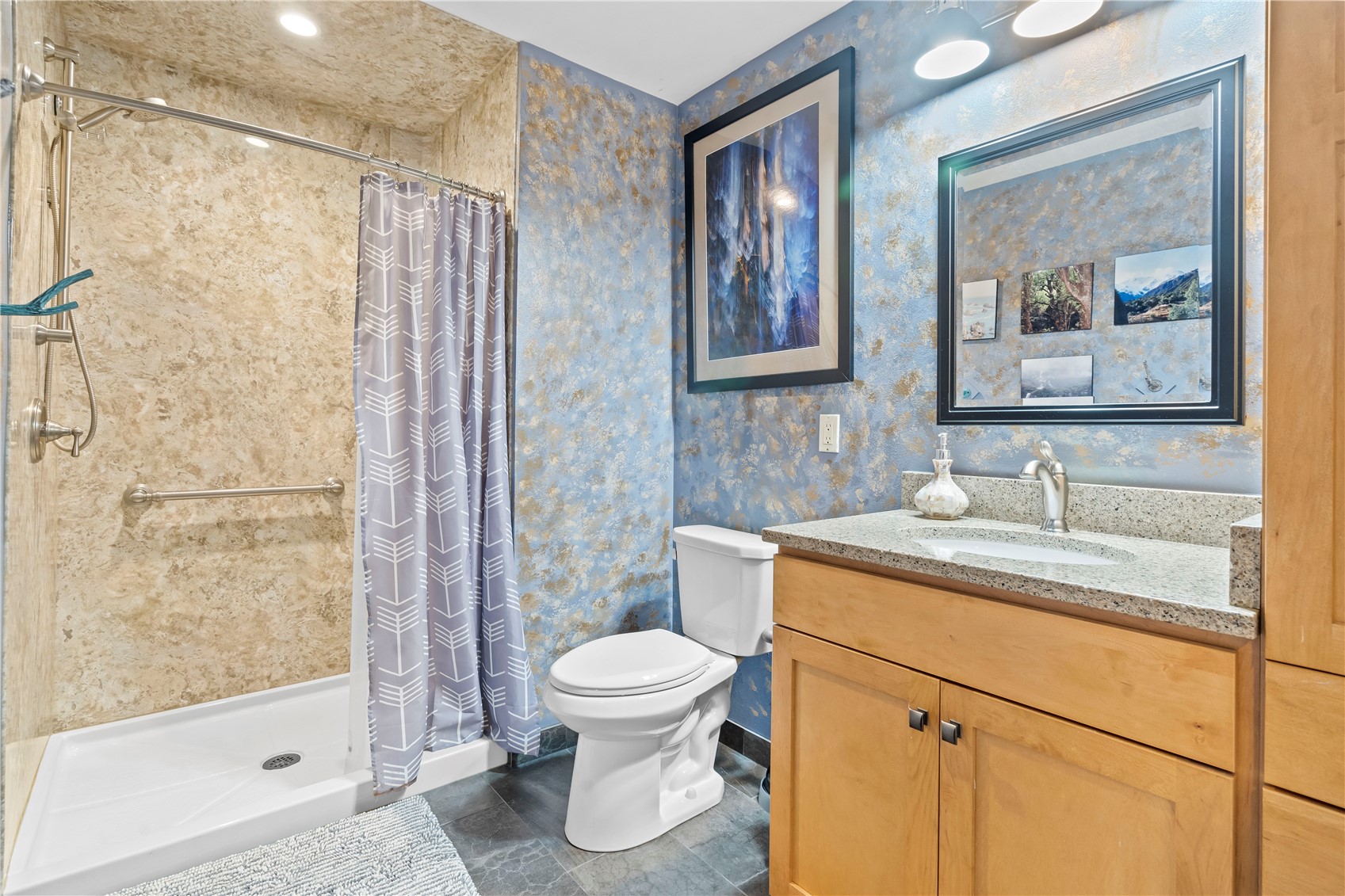 545 Brougham Road Robins IA 52328