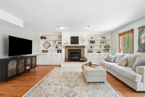 7323 Revere Drive NE Cedar Rapids IA 52402